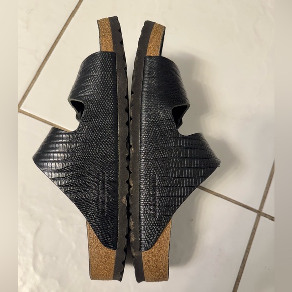 Birkenstock Limited Edition Arizona Hex Reptile Embossed Leather Sandals - Picture 3 of 15